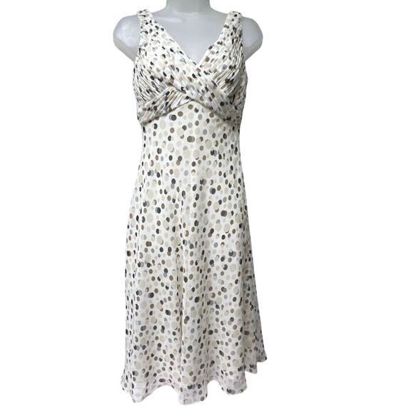 Adrianna Papell Dress Polka Dot Cream Sleeveless Pleated V-Neck Chiffon Size 4 - Picture 1 of 7